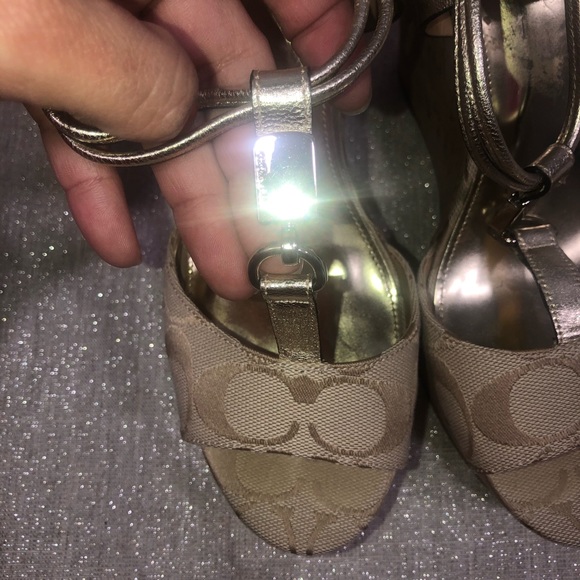 Coach Linden Ivory-Lt Khaki Open Toe plataform - Picture 5 of 11